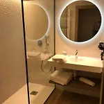 Monte Perdido מלון 3*
