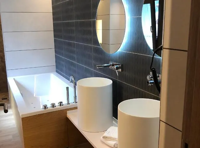 Monte Perdido 3* Bielsa